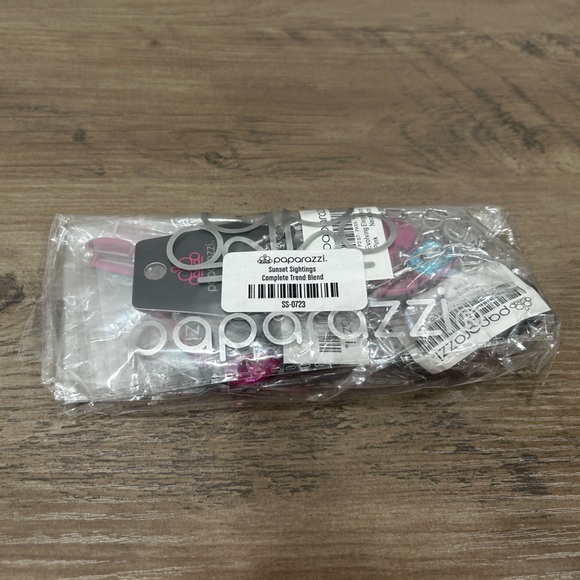 NWT Paparazzi 4 Pc Pink and Blue Necklace Set - Picture 12 of 12